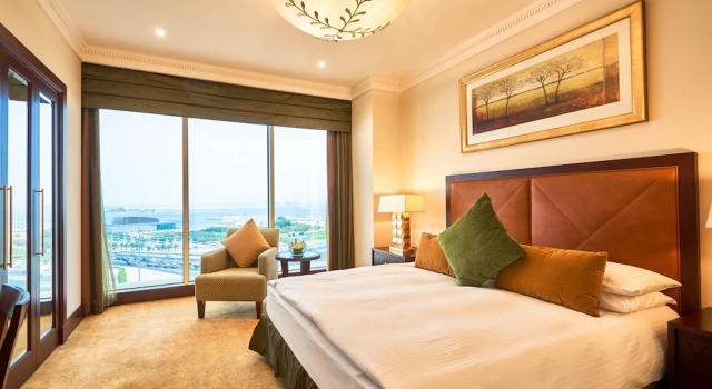 Номер Standard Пентхаус с 3 комнатами с панорамным видом The Diplomat Radisson Blu Hotel Residence & Spa