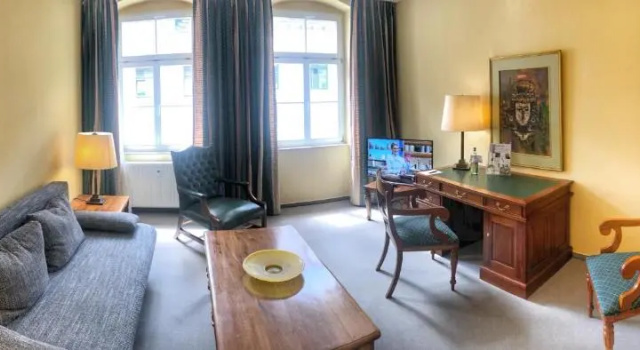 Апартаменты с балконом Hotel Wilder Mann Annaberg-Buchholz
