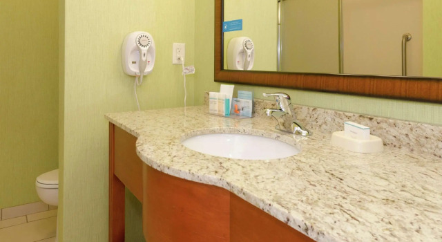 Двухместная студия Hampton Inn Hickory