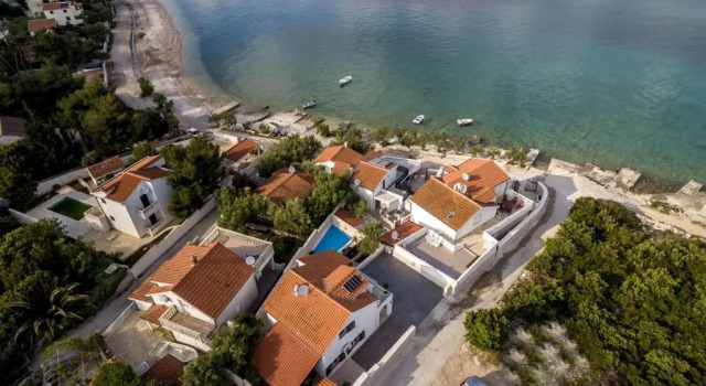 Вилла Holiday Home Villa Desire 1819