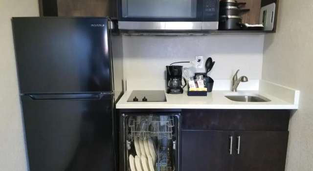 Люкс с мини-кухней Hotel South Tampa & Suites
