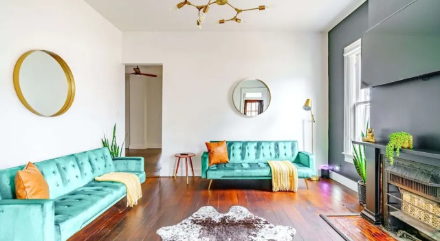 NEW Luxe Pet Friendly Free Parking Downtown, Забронировать Апарт-отель Апарт-отели Чилликоти, Апарт-отель