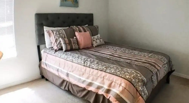 Апартаменты с балконом Scandinavian Haven Apartment 3 Bedroom