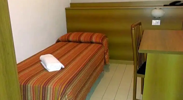 Одноместный номер Standard с красивым видом из окна Hotel Lombardia