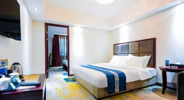 Люкс Ruo'ergai Kaidefeng Hotel