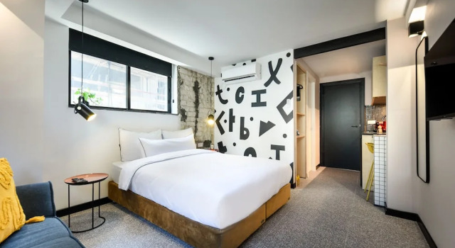 Standard Dreier Zimmer Pixel - by Loginn Tel-Avivian hotels