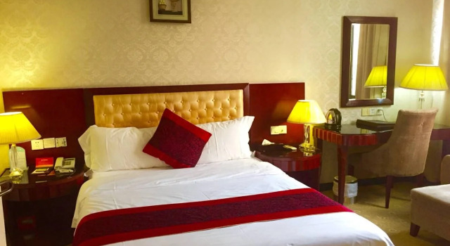Hong Du, Varaa Hotelli Hotellit Guangdong aamiaisella, Aamiainen