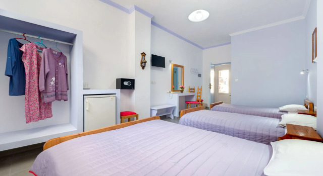 Четырёхместный номер Economy Цокольный этаж Akis Hotel