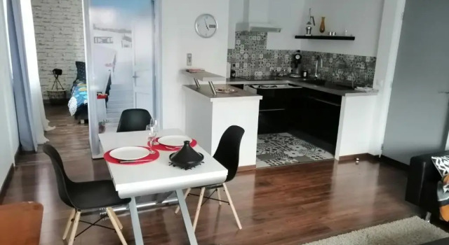 Апартаменты La maison de 6Fran appartement 1 calme et spacieux ambiance familiale