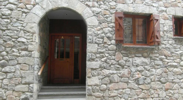 B40 - Edif Pascualet Bajo - Villmor, Book Hotel Hotels in Aragon with Parking, Parking