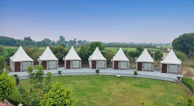 The Sawai Bagh, Забронировать Курортный отель Отели штата Раджастхана с парковкой, Парковка