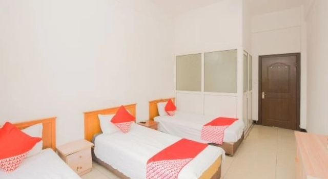 Четырёхместный номер Standard Zhengding changsheng hotel
