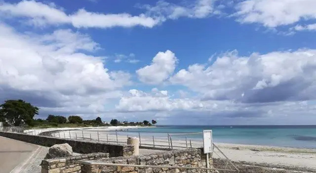 Maison tout confort au calme à 300m de la mer et du GR34 avec jardin, Забронировать Отель Отели Finistère с парковкой, Парковка