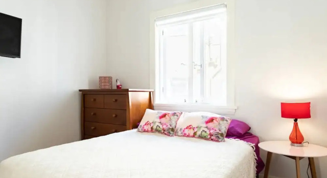 2 Bedroom Garden Apartment by Bondi Beach