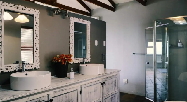 Люкс Deluxe Sea Whisper Guest House