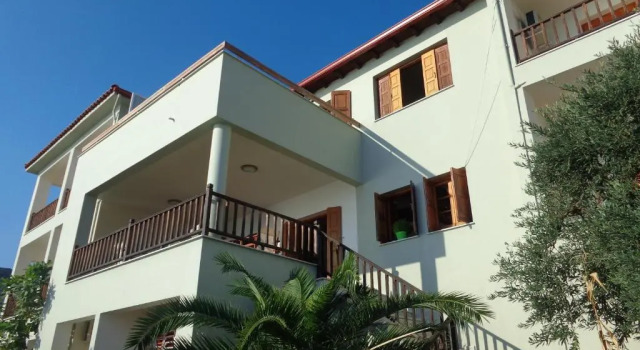 Faros, Book Hotel Tsagarada 