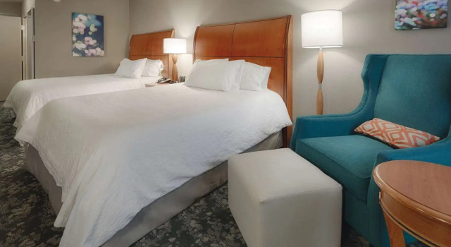 Четырёхместный номер Standard Hilton Garden Inn Cleveland/Twinsburg