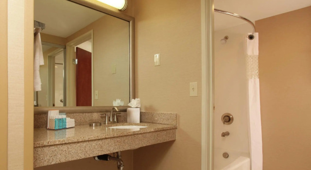Двухместный номер Standard Hampton Inn Spokane Airport