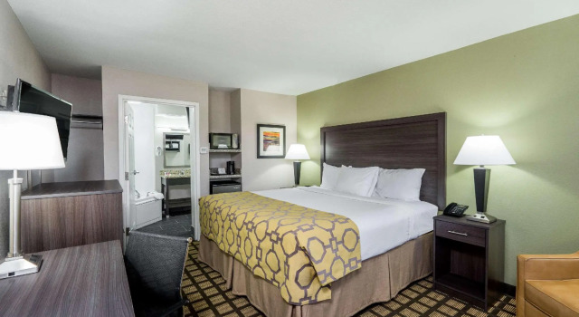 Двухместный номер Business Baymont by Wyndham Clarksville