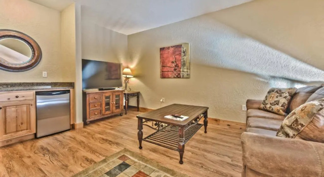 Silverado Lodge One Bedroom plus Loft by Canyons Village Rentals 223B, Забронировать Отель Отели Парк-Сити с бассейном, рядом с Полет над каньонами, Бассейн