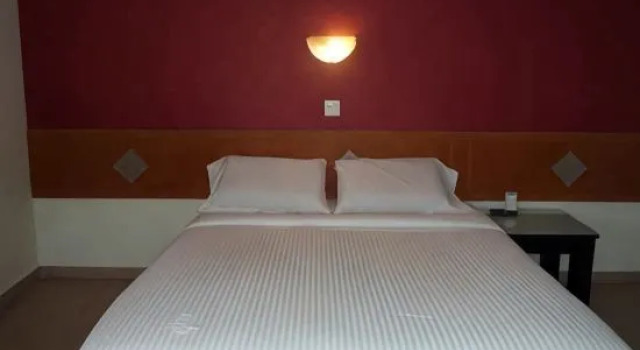 Номер Standard с видом на город Lotus Hotel Johor Bahru