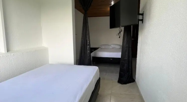 Hostal Comunidad HBT, Book Hotel Hotels in Risaralda with Parking, Parking