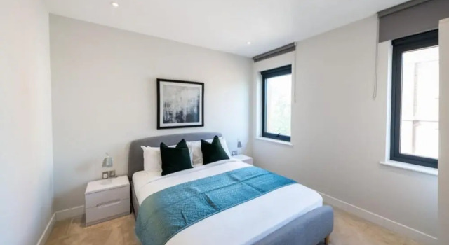The Hampstead Hideout Glamorous 3bdr Flat With Balcony, Забронировать Отель Финчли , рядом с Финчли Роуд