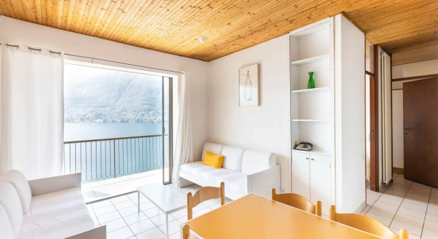 Scenic Apartment in Pognana Lario With Large Terrace, Забронировать Апартаменты/квартира Фаджето-Ларио Озеро Комо