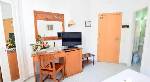 Одноместный номер Standard Hotel Adonis La Suite