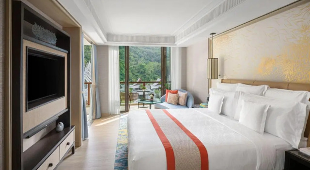 Двухместный номер Classic с видом на горы InterContinental Phuket Resort by IHG