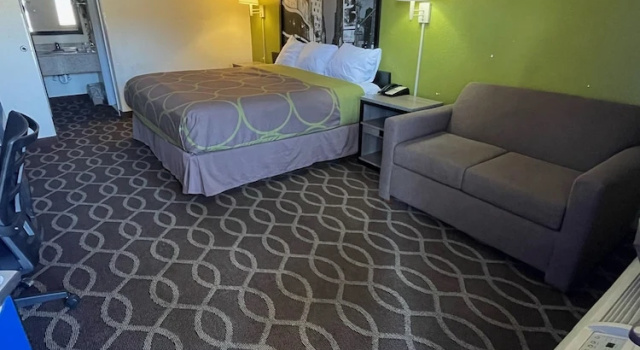 Двухместный номер Standard Super 8 by Wyndham San Marcos