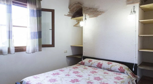 Casa La Tora, Забронировать Дом для отпуска Отели Дельтебре с парковкой, Парковка
