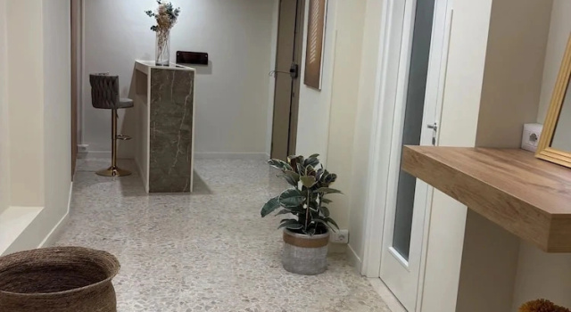 Rooms Duepuntozero, Забронировать Отель «постель и завтрак» Отели Реджо-ди-Калабриа с парковкой, рядом с Кафедральный собор Калабрии, Парковка