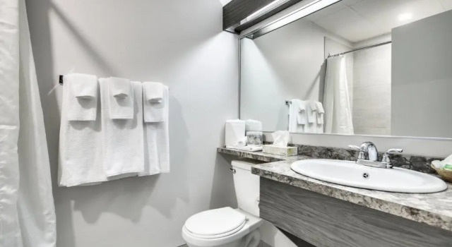 Номер Standard Hôtel Marineau Shawinigan