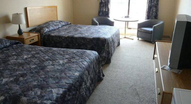 Tropicana Inn, Buchen Sie Gasthaus Hotels in New York State mit Pool, Schwimmbad