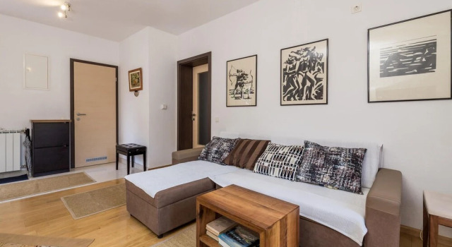 Nice Apartment in Veli Losinj With 3 Bedrooms and Wifi, Prenota Appartamento Hotel a Isole Quarnerine con parcheggio, Parcheggio