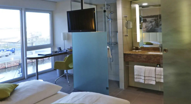 Четырёхместный номер Superior с видом на гавань Best Western Plus Hotel Bremerhaven