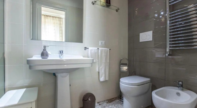 The Traveller Home, Забронировать Отель Рим Лацио, рядом с Вокзал Термини