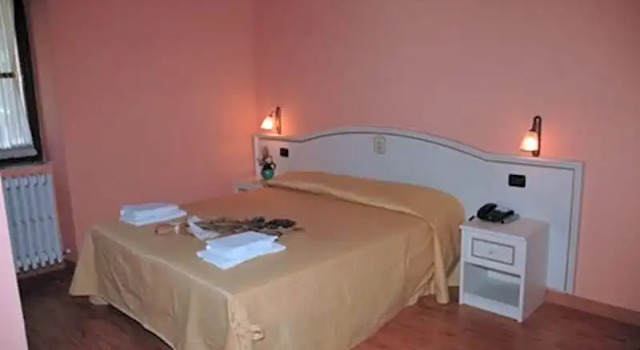 Четырёхместный номер Standard Albergo Montenerone