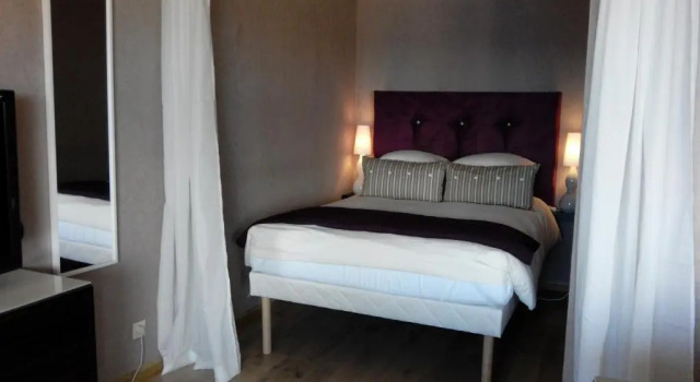 Apartment Saint Romain near Monaco, free Wifi, Book Lejlighed Hoteller i Tiree Island med pool, Swimmingpool