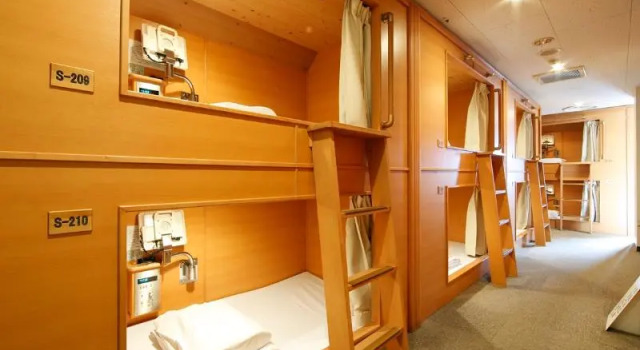 Кровать в общем номере Spa Resort President - Male Only