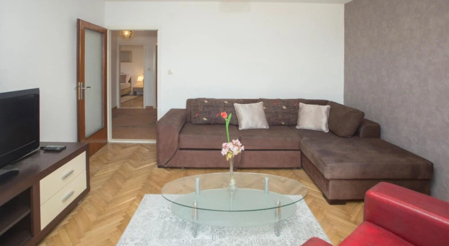 Stunning Home in Stanici With 6 Bedrooms and Outdoor Swimming Pool, Rezerwuj Hotel Stanići Split Region