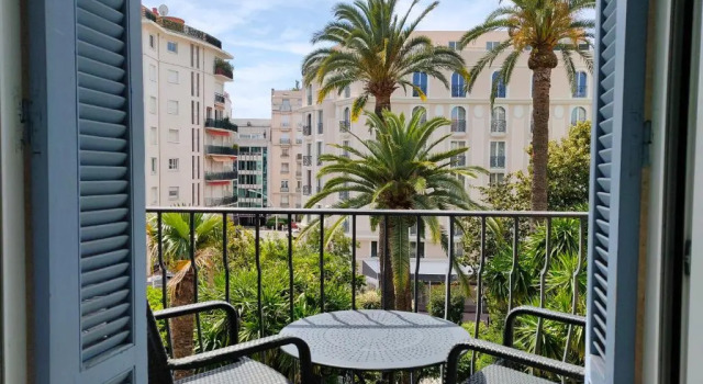 Двухместный номер Standard с балконом и с видом на сад Hôtel de Provence