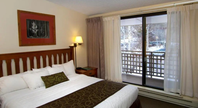 Четырёхместный номер Standard Pokolodi Lodge