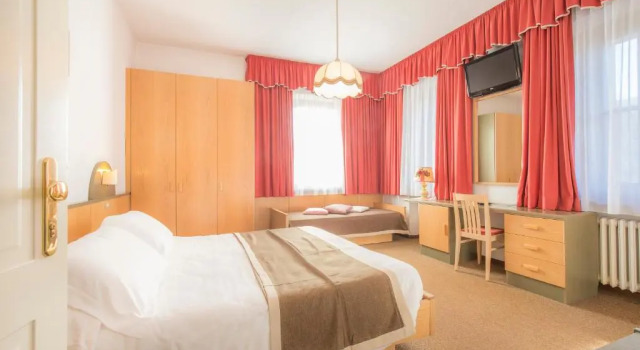 Hotel Villa Trieste, Забронировать Отель Сан-Вито-ди-Кадоре Кадоре