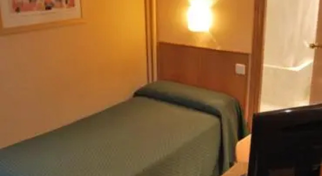 Camera Standard Hotel Goya