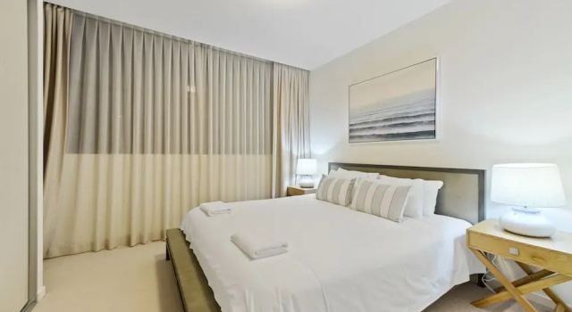 HomeHotel-Luxurious next to Shopping, Забронировать Отель Уэст-Райд Новый Южный Уэльс