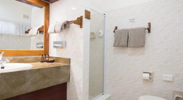 Двухместный номер Standard с балконом Cathedral Peak Hotel