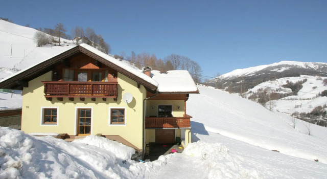 Posh Villa in Rennweg am Katschberg with Wellness and Bar, Забронировать Вилла Отели в центре Реннвег-ам-Качберг, в центре