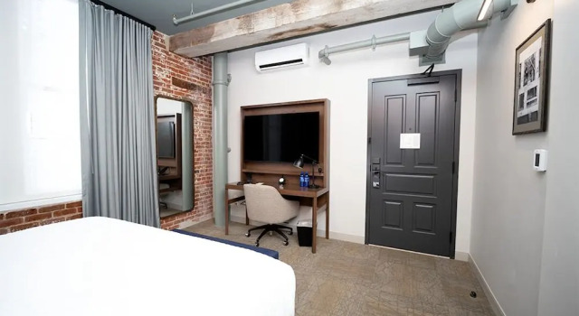 Номер Classic City Mills Hotel